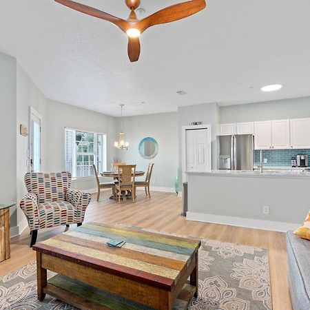 On Flagler Avenue! Dog Friendly With Balcony And Parking Walk To The Beach! Нью-Смирна-Бич Экстерьер фото